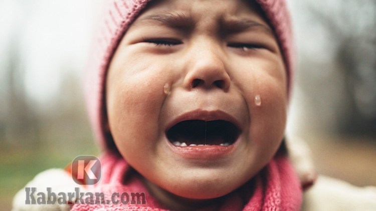 Tafsir melihat anak kecil sedang menangis